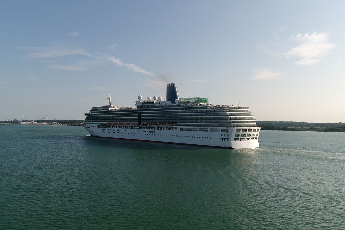 Cruise ships leaving Southampton Water